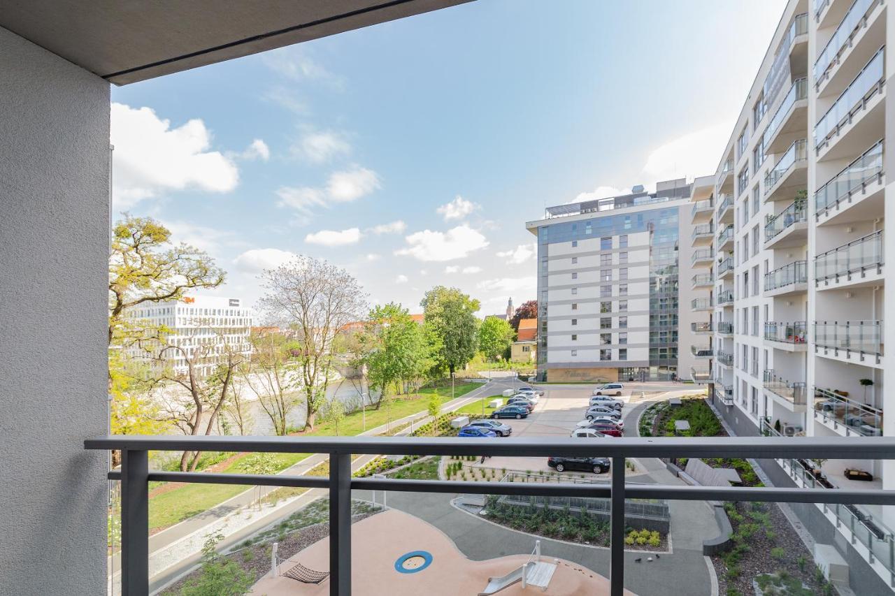 Odra View Apartments III วรอตซวาฟ ภายนอก รูปภาพ